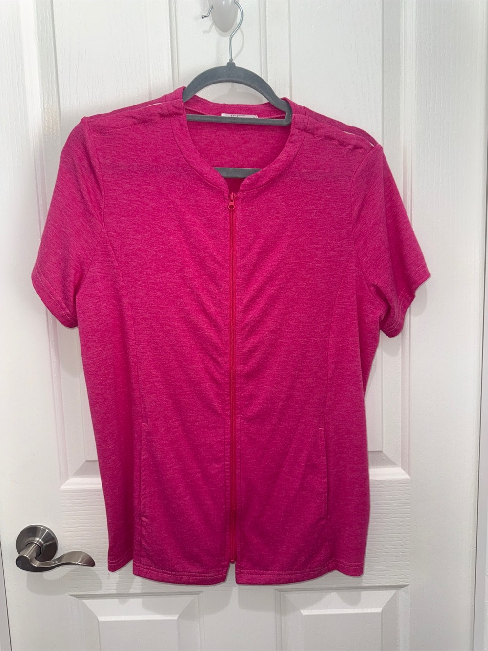 Deyeek Post Mastectomy Surgery Shirt with Drain Pockets - Fuchsia Pink - Size M